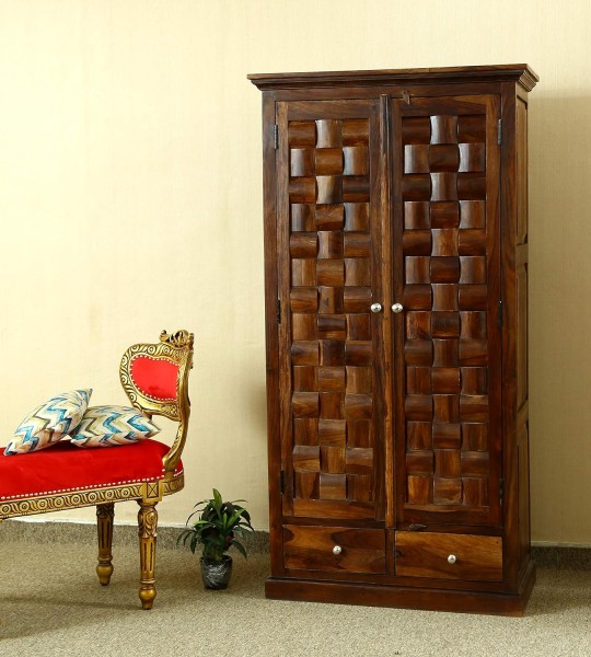 WOODEN ALMIRAH